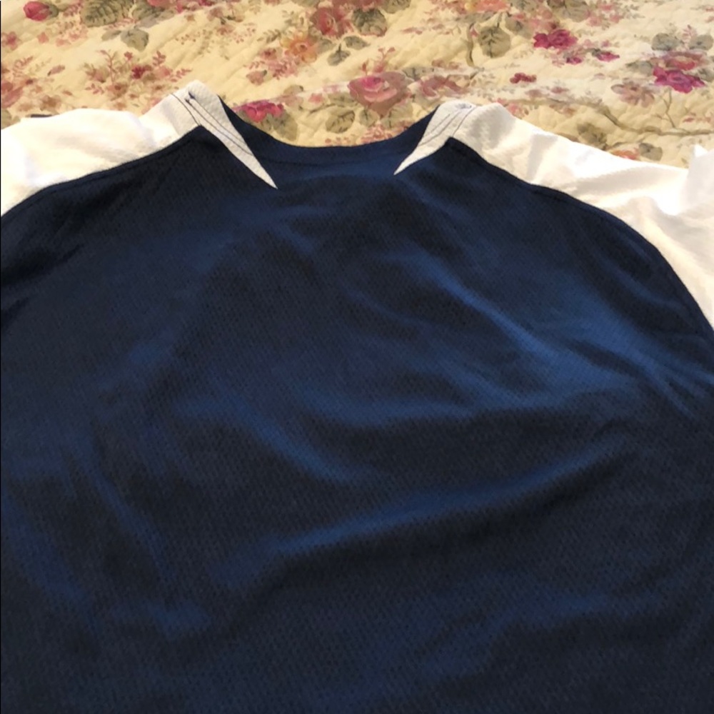 Men’s Nike shirt - Picture 4 of 4
